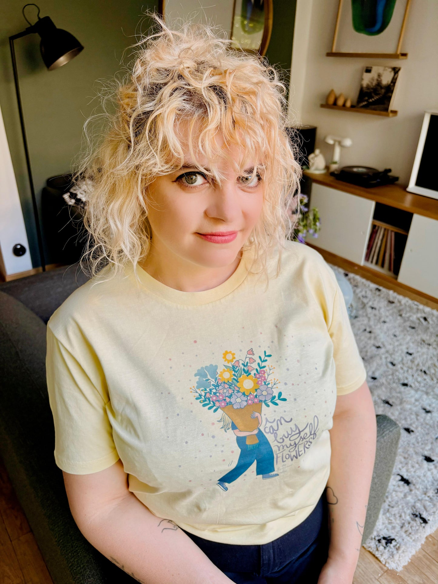 Tee-shirt I CAN BUY MYSELF FLOWERS - Collab' Mathou