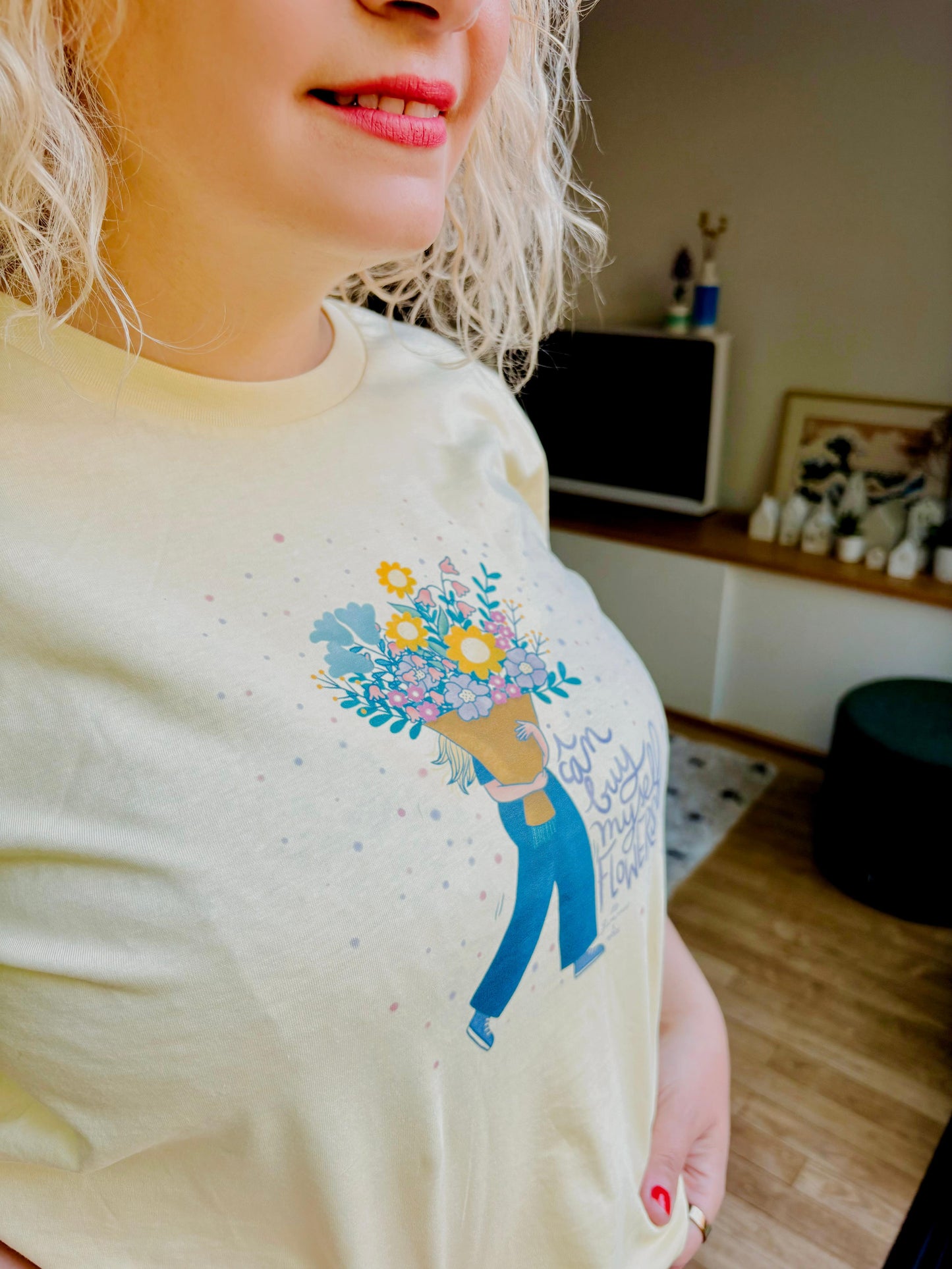 Tee-shirt I CAN BUY MYSELF FLOWERS - Collab' Mathou