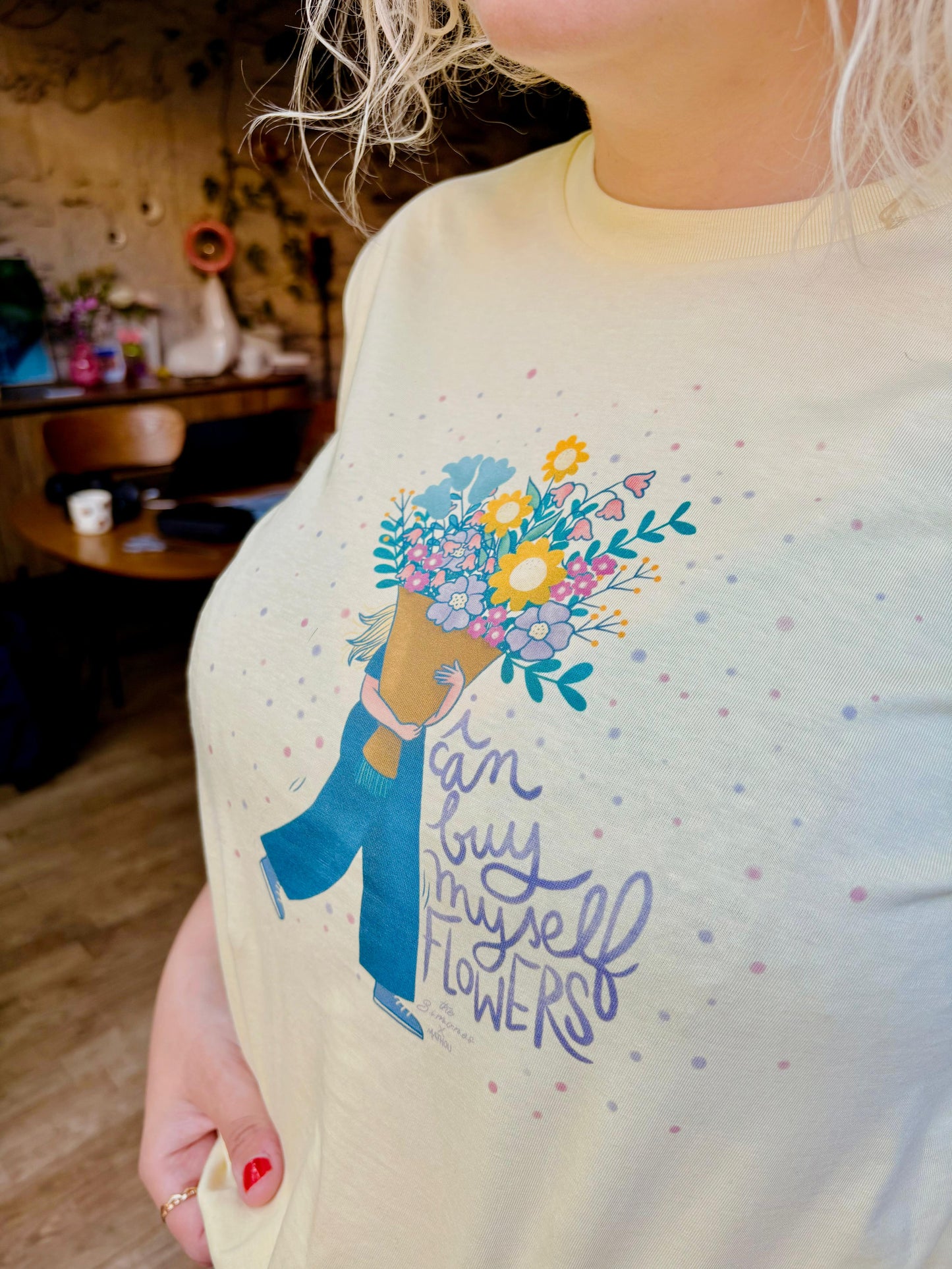 Tee-shirt I CAN BUY MYSELF FLOWERS - Collab' Mathou