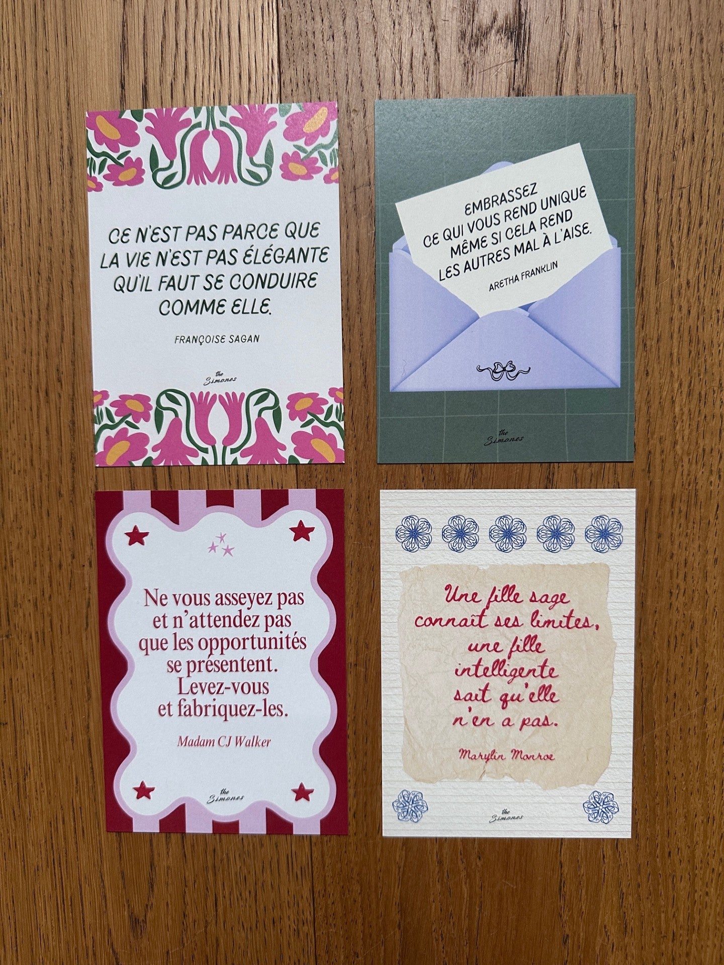 Lot de 4 cartes postales - LES AFFRANCHIES