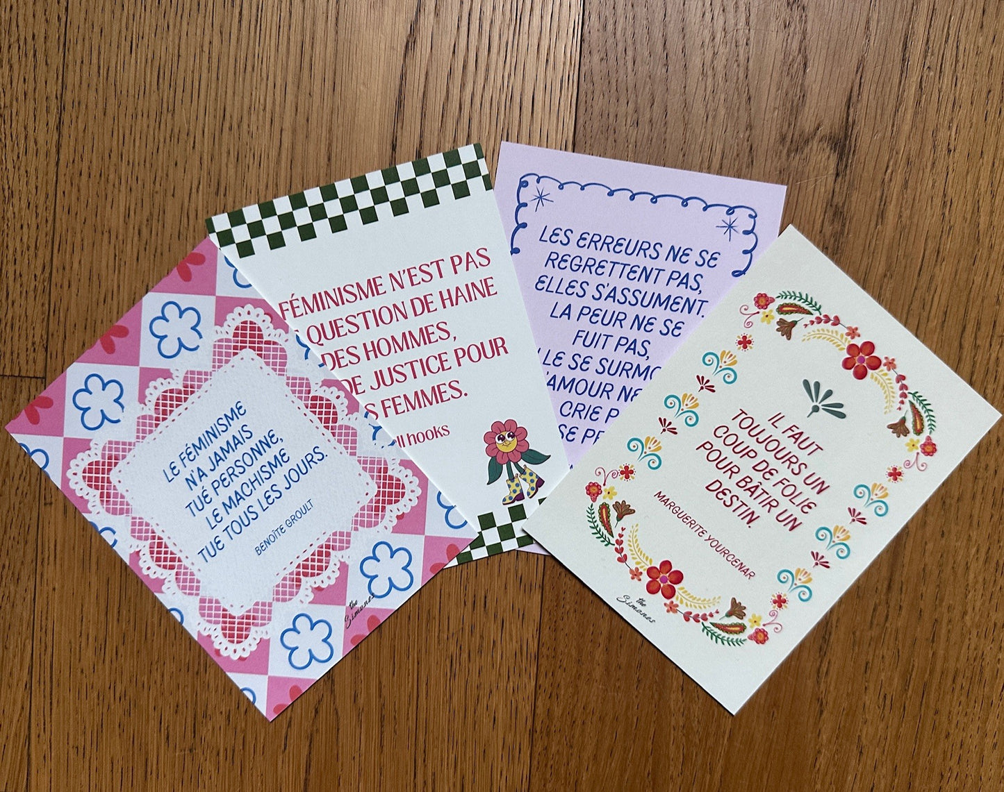 Lot de 4 cartes postales - LES INSOUMISES