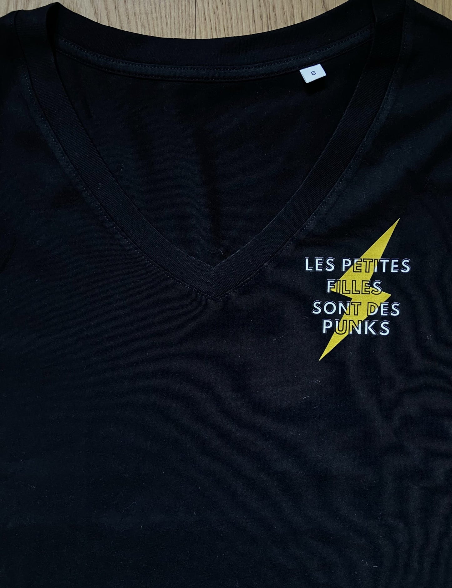 Tee-shirt col V PUNK