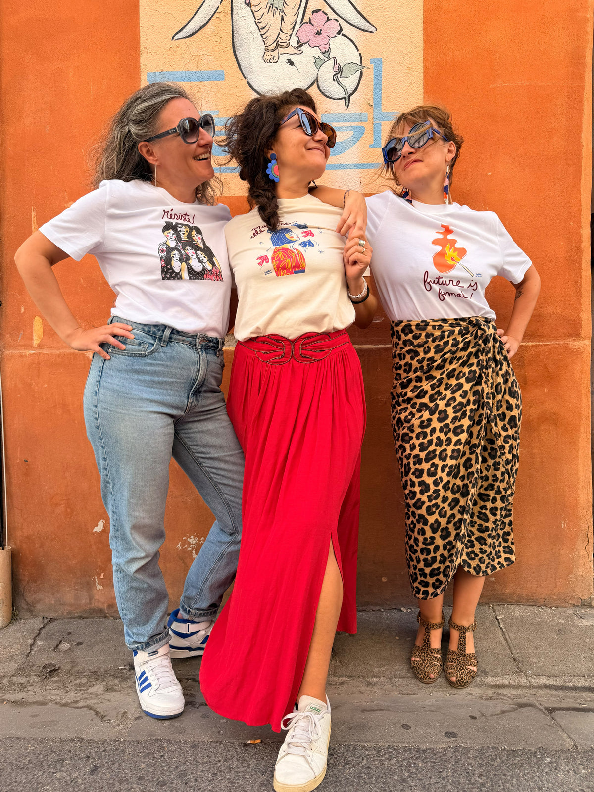 Tee-shirt FUTURE IS FEMALE - Collab' Paillettes et Mimosas